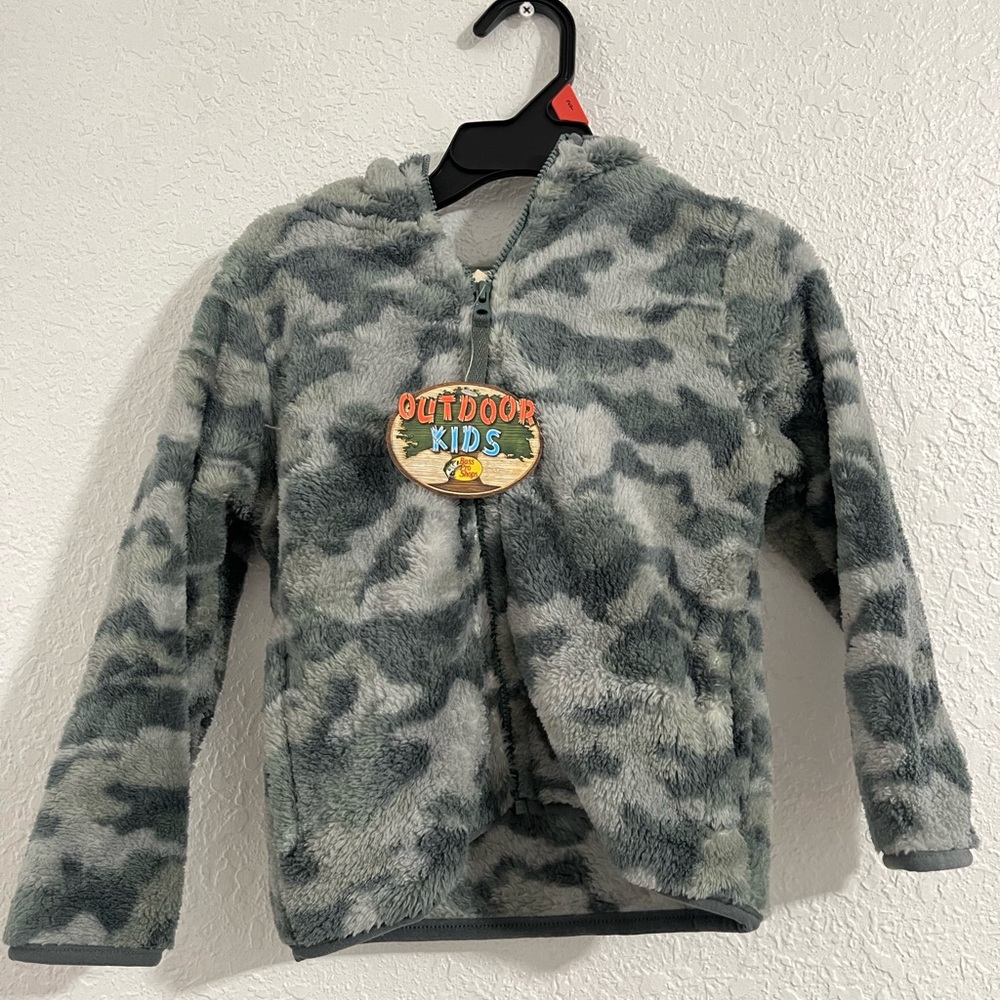Bass Pro Kids Green Camoflauge Fleece Jacket 2T